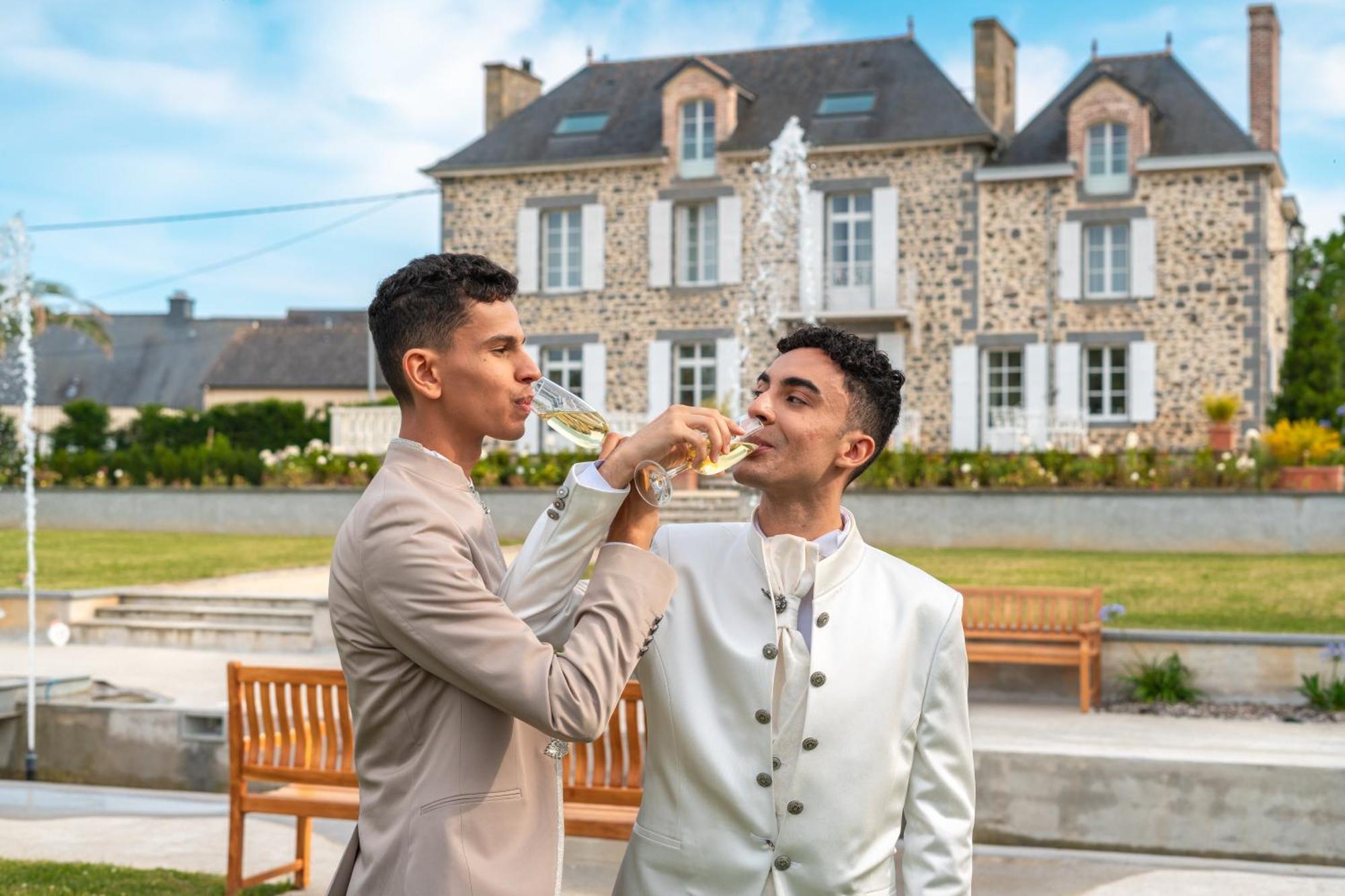 坦泰尼亚克Domaine Les Jardins Darsene住宿加早餐旅馆 外观 照片